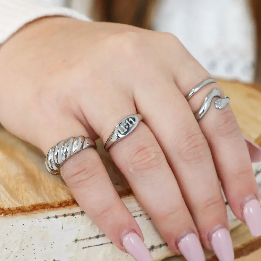 11:11 Ring