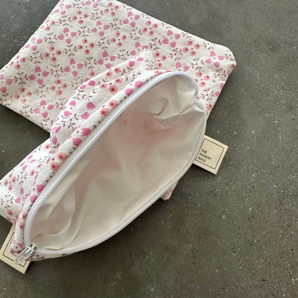 Water Resistant Snack Bag - Pink Petals
