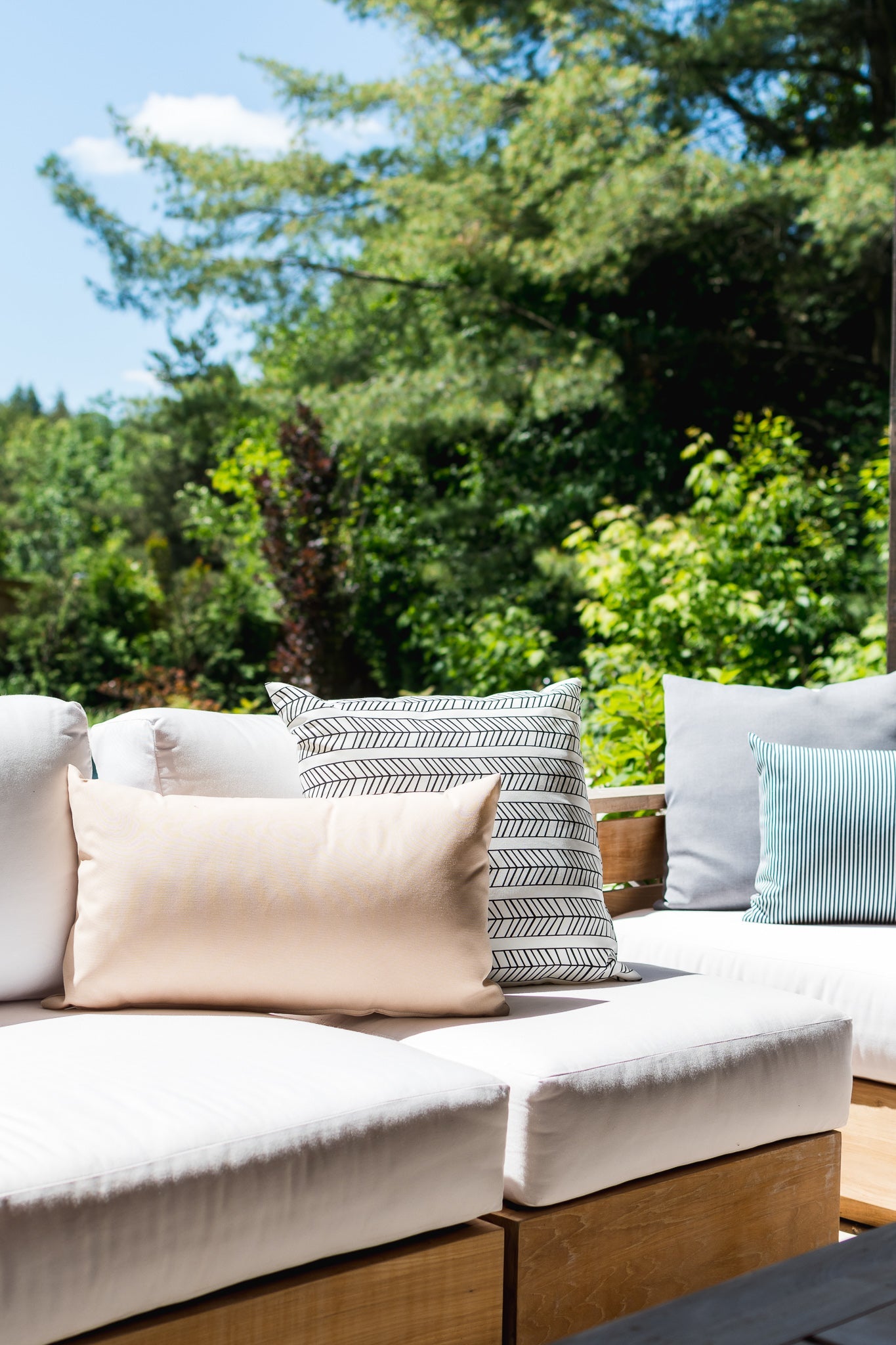 OUTDOOR PILLOW - BEIGE LUMBAR