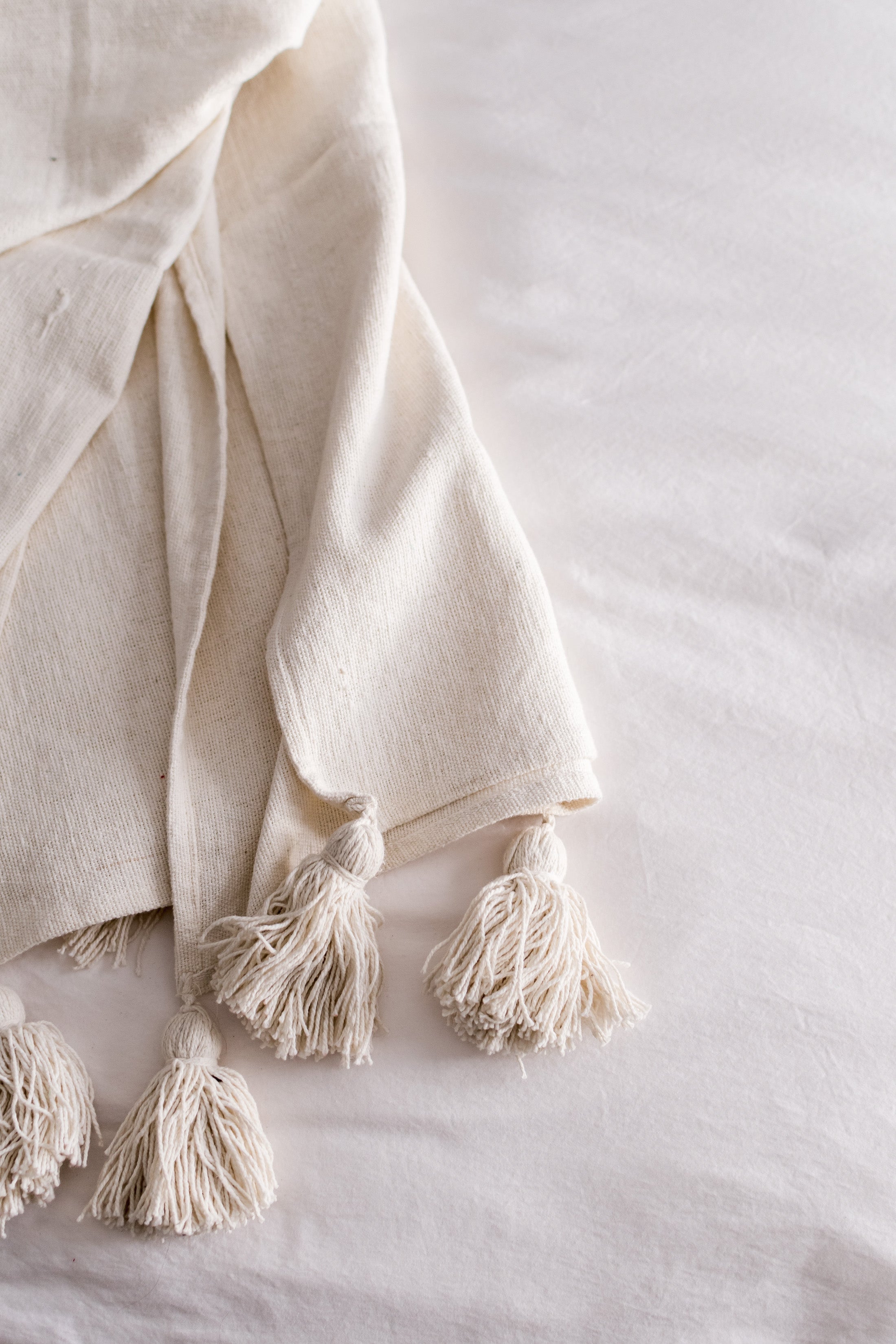 THROW BLANKET - FREYA