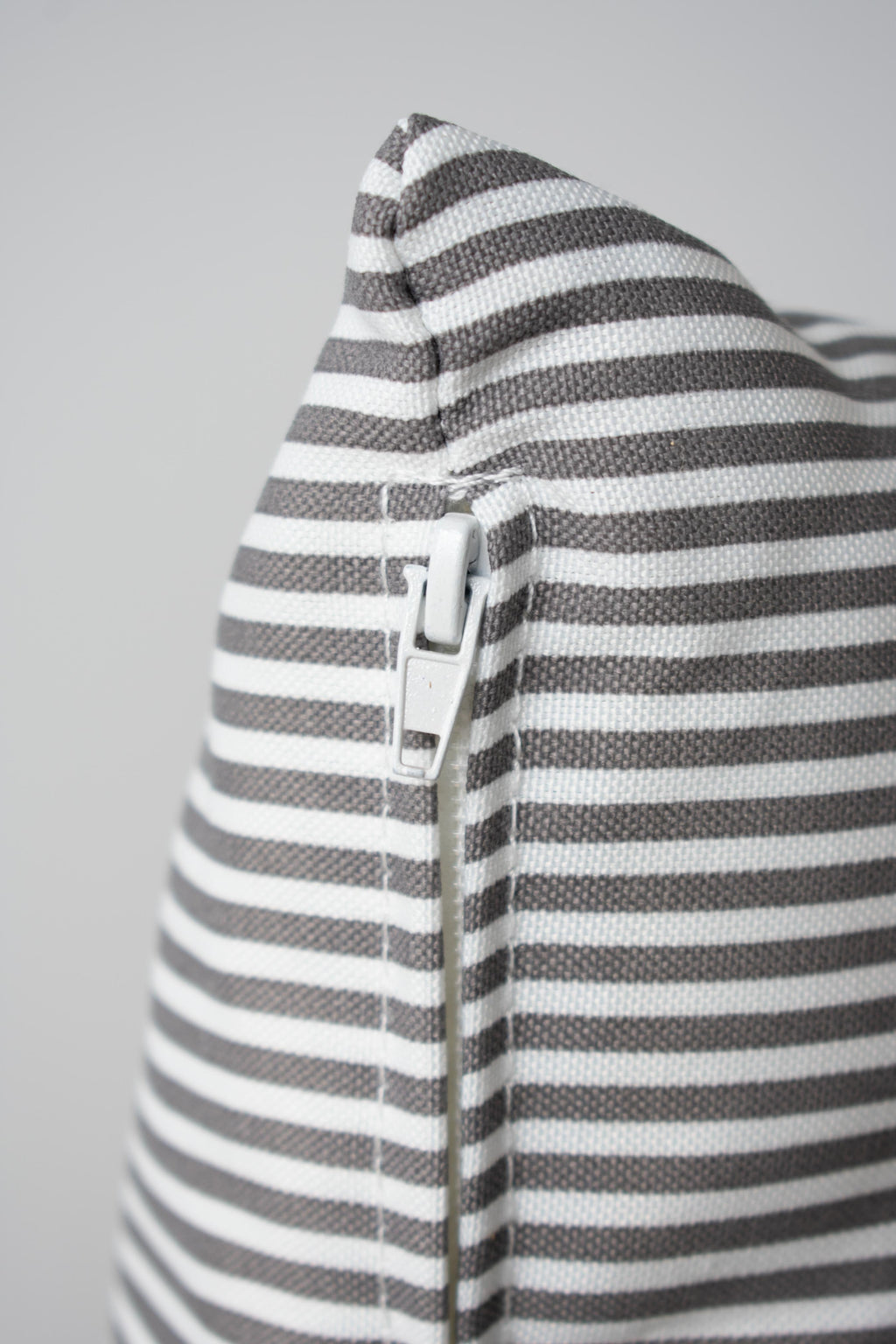 OUTDOOR PILLOW - GREY STRIPE 20"