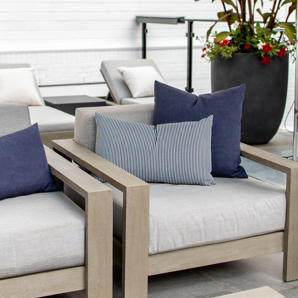 OUTDOOR PILLOW - NAVY 20"