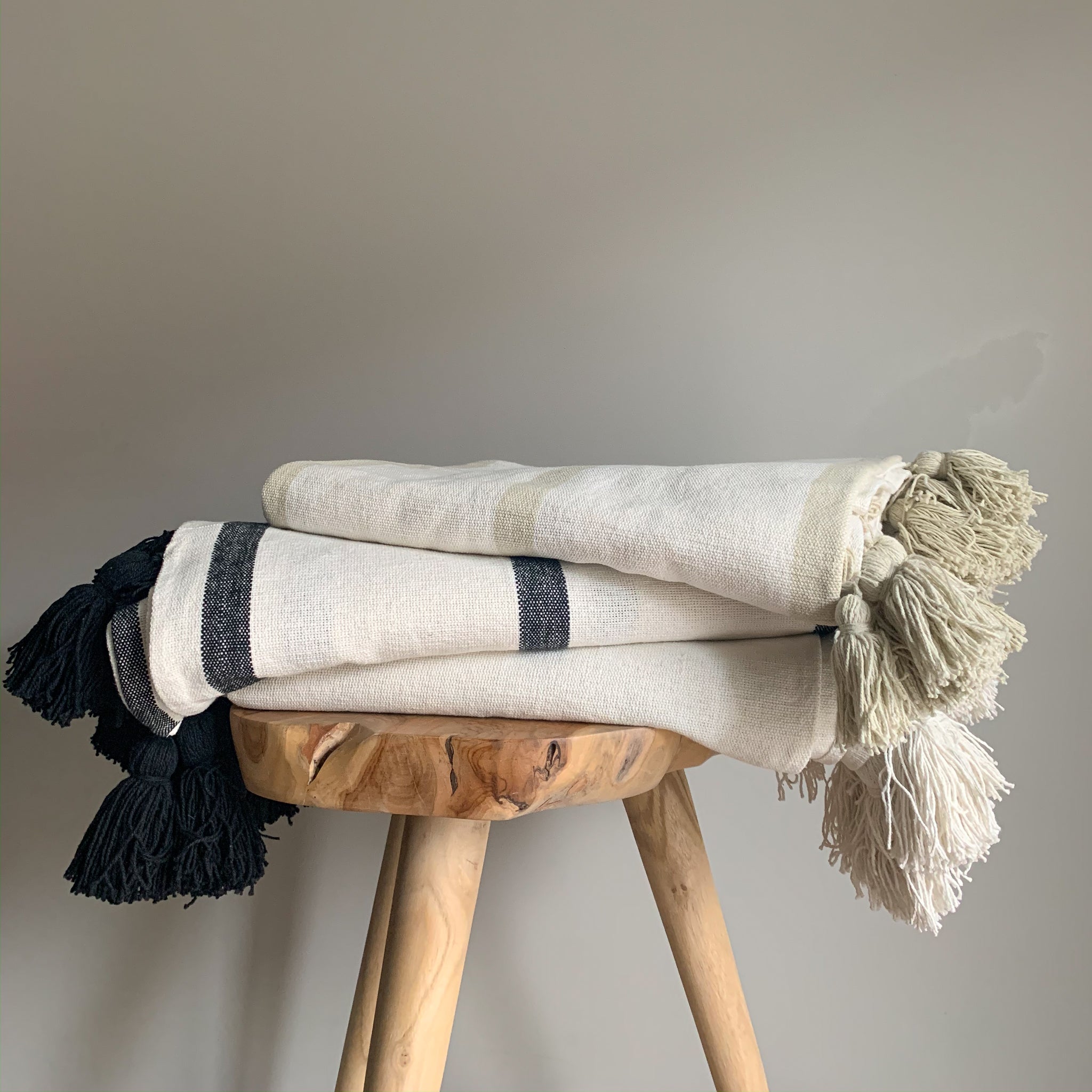 THROW BLANKET - WILMA