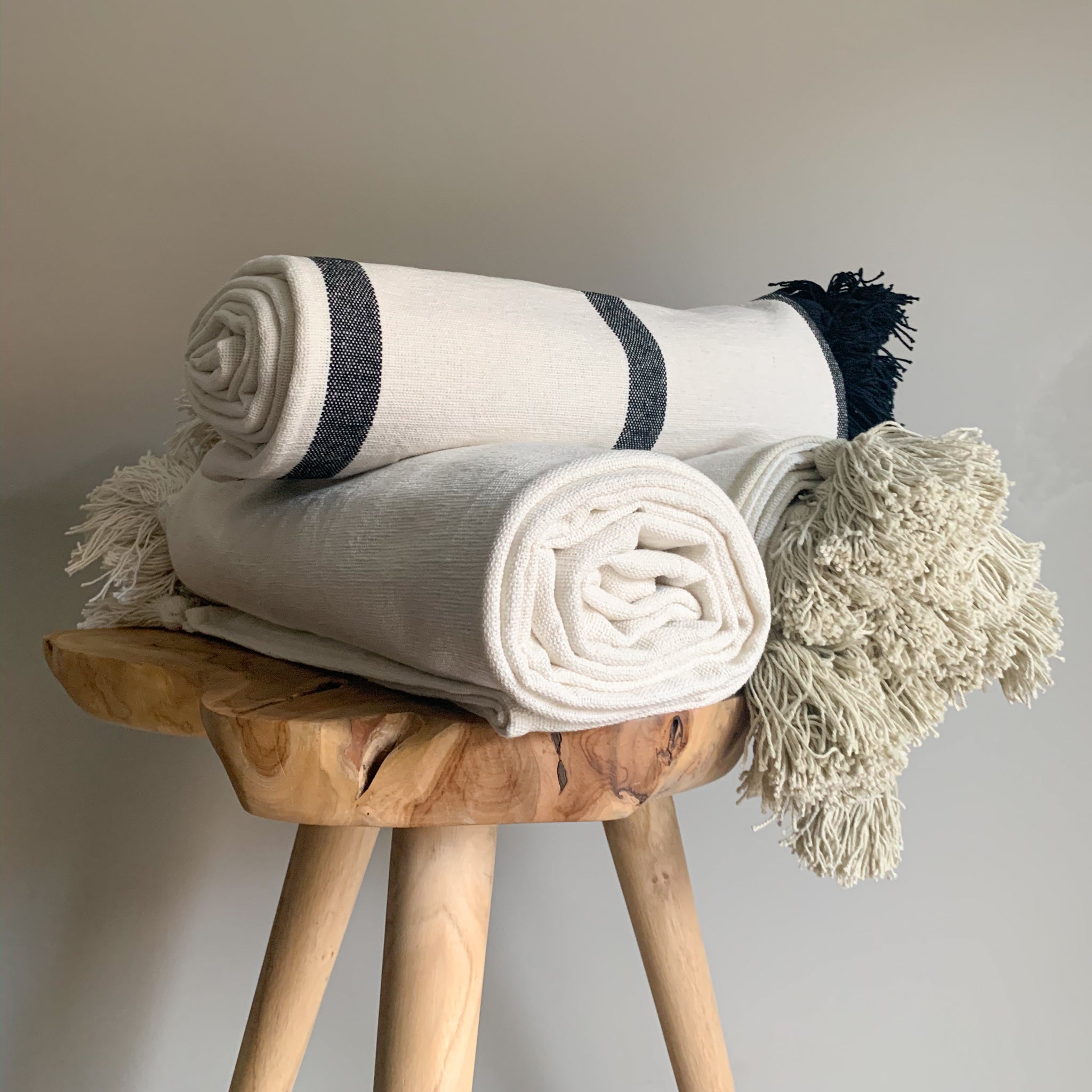 THROW BLANKET - WILMA