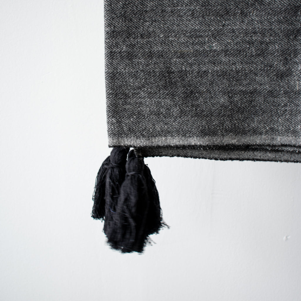 THROW BLANKET - MULHOLLAND