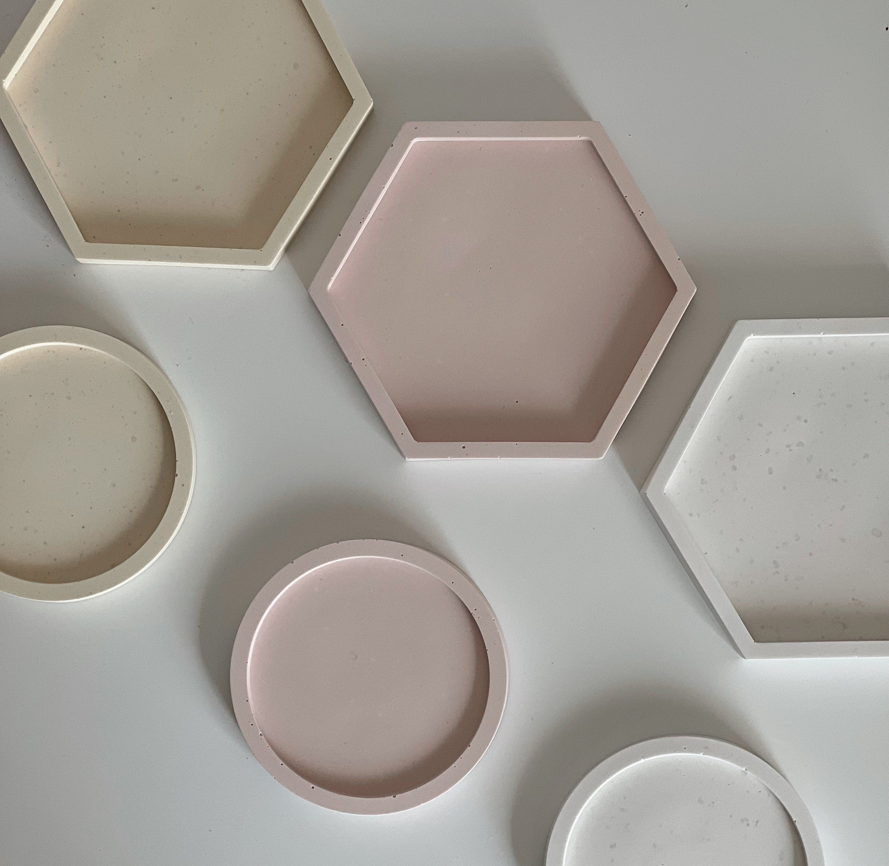 Small Round Jesmonite Trinket Tray: Scandi Home Decor