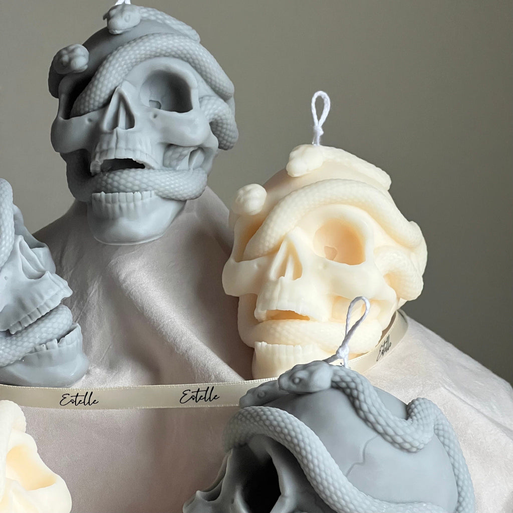 Skull Candle with Snakes: Spooky Halloween Soy Wax Decor